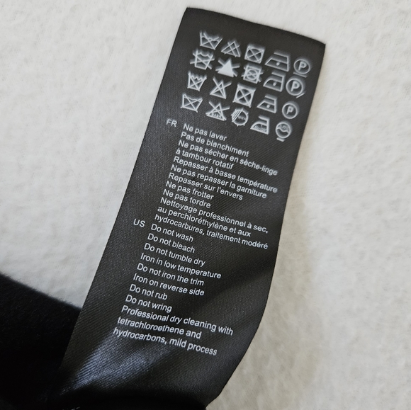 Sandro Versaille Embellished Sequined Wool Blend Black Jacket in Noir Small - Picture 13 of 16